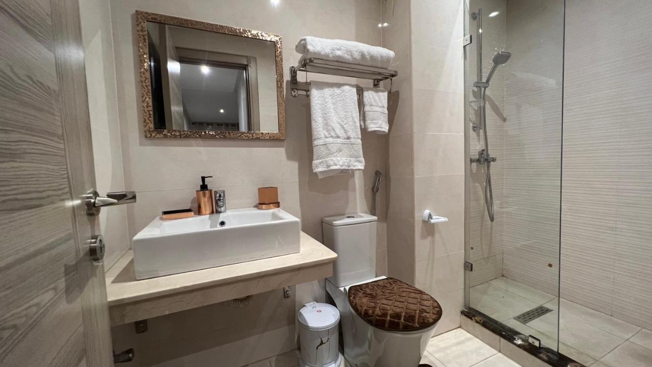 Luxury Family Appart 7 Pers - Checkpoint - Oujda Center Bagian luar foto