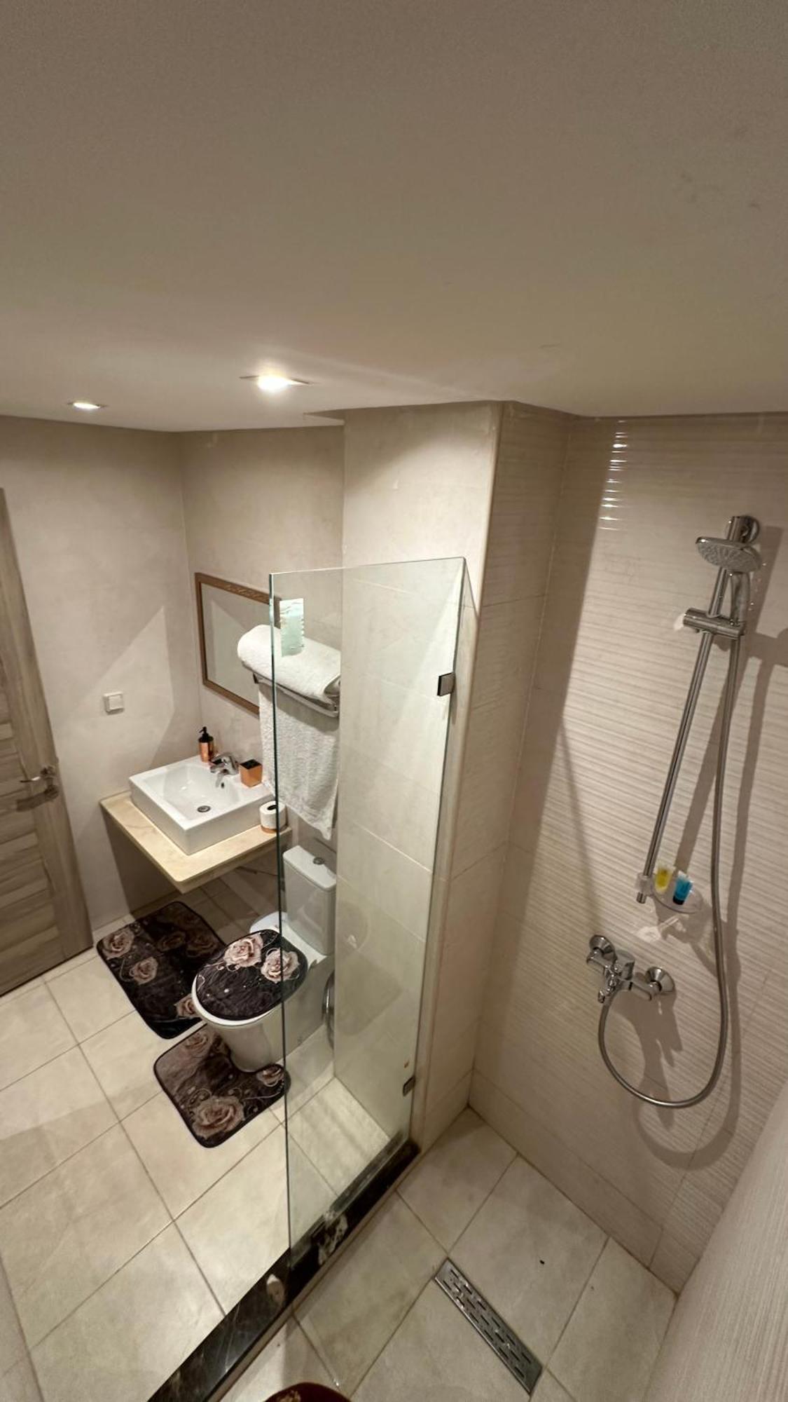 Luxury Family Appart 7 Pers - Checkpoint - Oujda Center Bagian luar foto